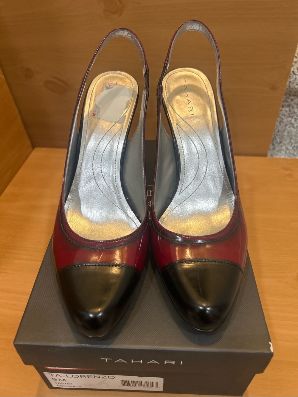 Tahari Burgundy and Black Pointed Slingback Pumps